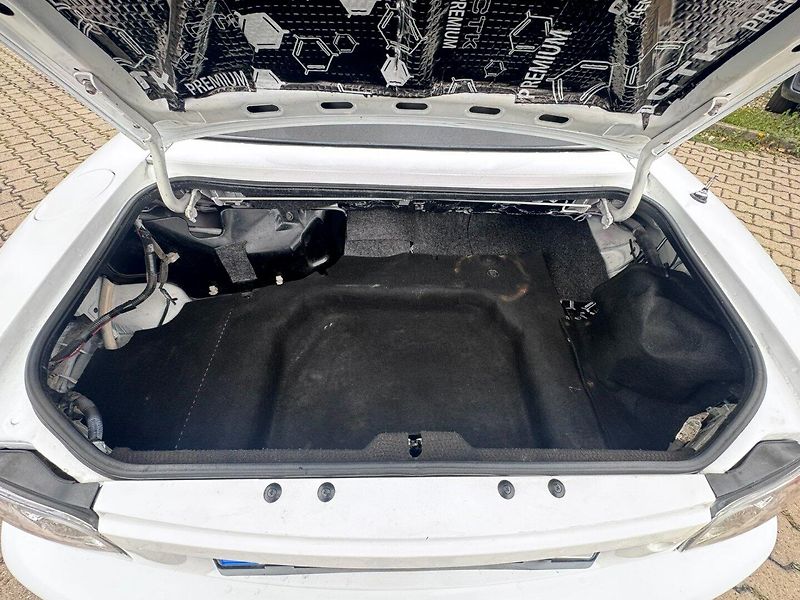 Mazda MX-5 (1990) NA 1,6i 85 KW MRKAČKA STK - fotka 42 z 47