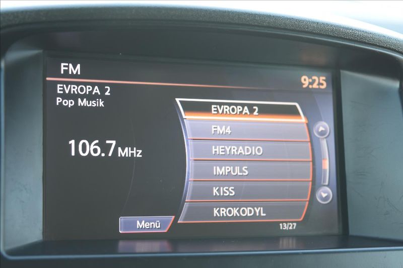 Nissan Navara 3,0 dCi V6 170KW TAŽNÉ 4X4 ALU - fotka 45 z 55