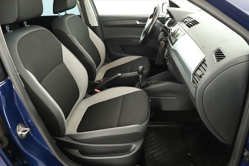 Škoda Fabia (2015) Ambition 1.4 TDI, Tempomat - fotka 14 z 16