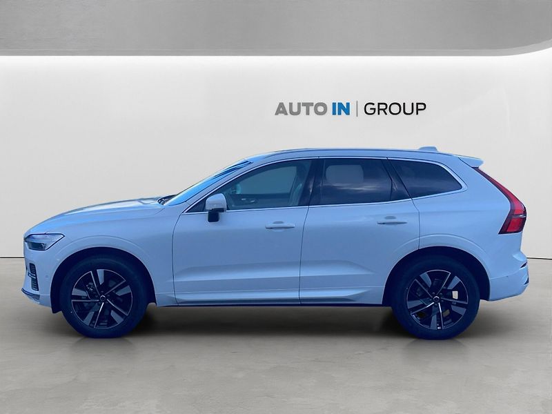 Volvo XC60 (2026) PLUS BRIGHT B5 AWD 360°KAMERA - fotka 3 z 19