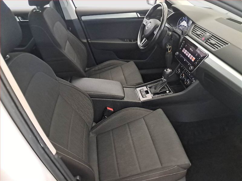 Škoda Superb (2017) Style 2.0 TDI, Automat - fotka 9 z 17