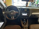 Volkswagen Jetta 1.2 TSI DigiKlima 33000km!! - náhled 9