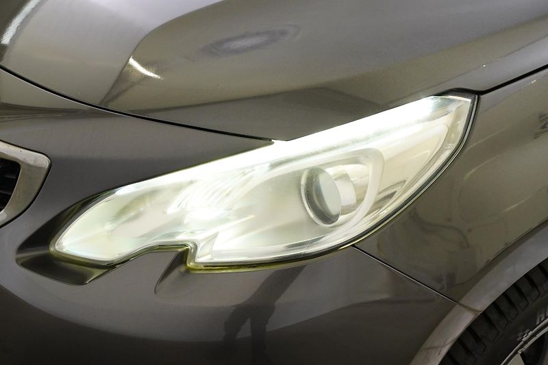 Peugeot 2008 - fotka 9 z 32