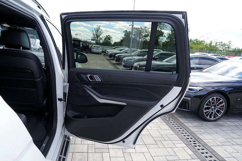 BMW X7 40d xDrive/Mpaket/AT9/22/340PS - fotka 26 z 50