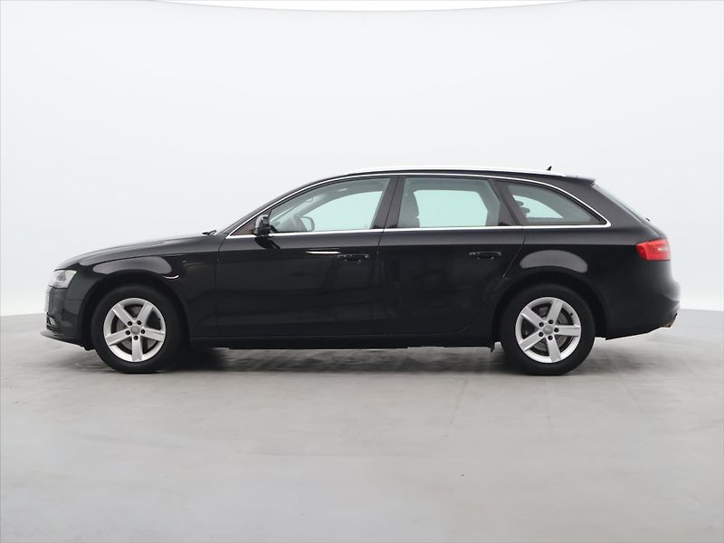 Audi A4 2,0 TDI 105kW Aut. 1.Maj. - fotka 4 z 27