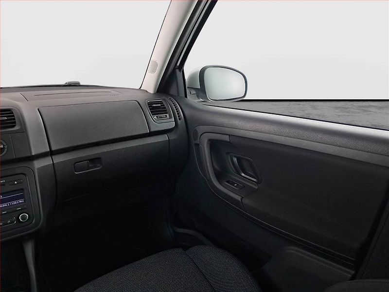 Škoda Fabia (2010) Sportline 1.2 TSI - fotka 8 z 14