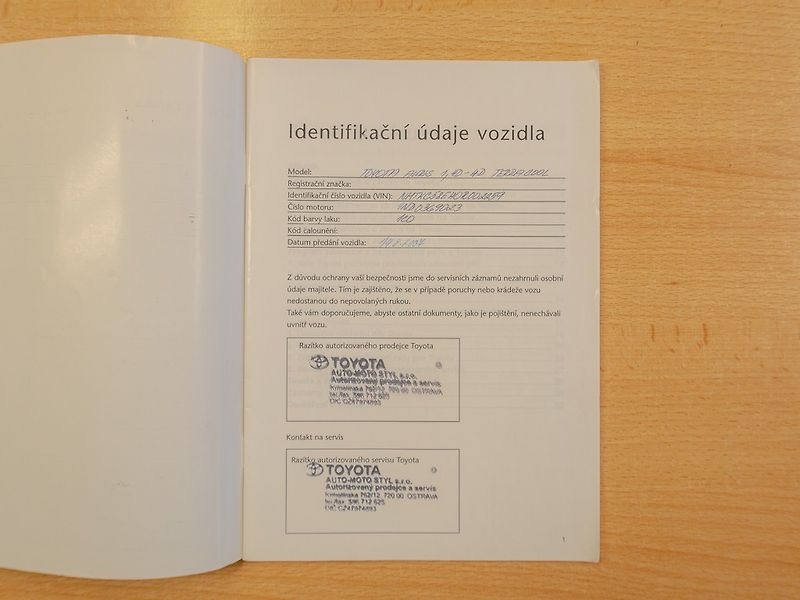 Toyota Auris (2007) ČR 1.4D 66KW – 2x KOLA - fotka 39 z 41