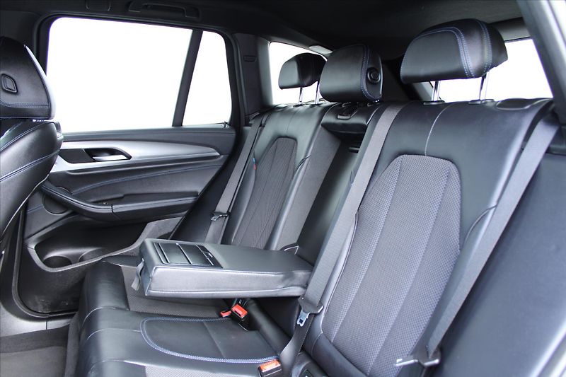 BMW X3 xDrive M40d 250kW 1.MAJ. ČR - fotka 10 z 30