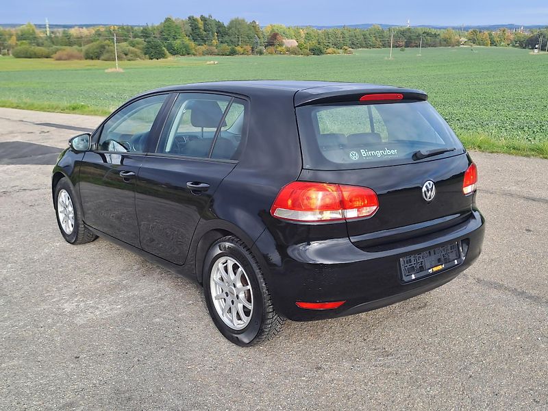 Volkswagen Golf (2012) 1.4 16V 59 KW, SERVISKA, PĚKNÝ - fotka 7 z 36