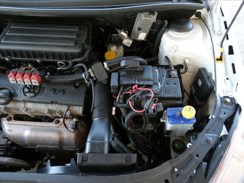 Škoda Roomster 1,4 LPG 63kW Ambition,po STK - fotka 36 z 43