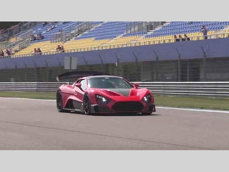 Zenvo TSR-S.