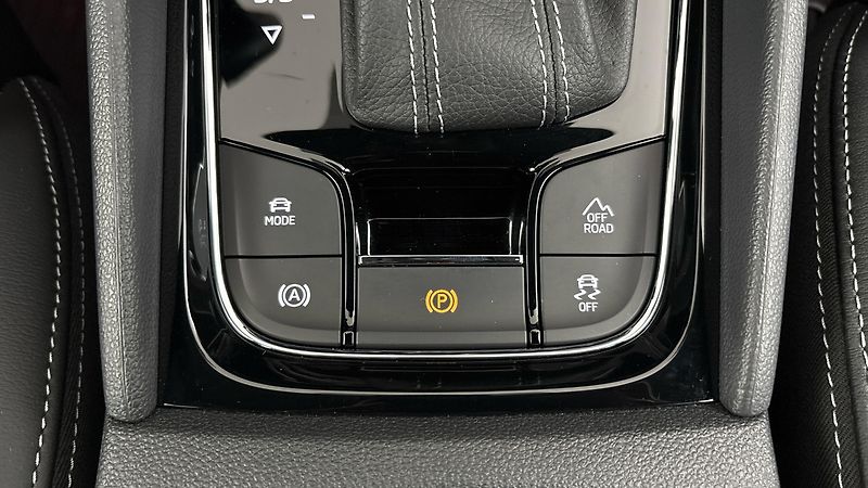 Škoda Kodiaq 2.0 TDI DSG 4x4 Sportline - fotka 25 z 31