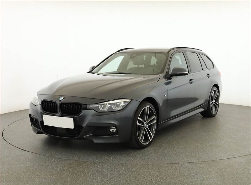 BMW Řada 3 (2019) 320 d xDrive, 4X4, Automat - fotka 2 z 21