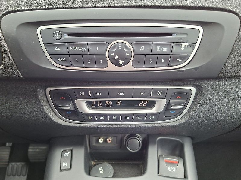 Renault Scénic 1,4 TCe 130k M6 - fotka 21 z 23