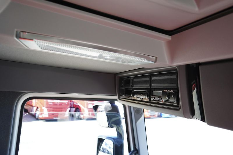 Renault (2018) C 430 / 6 X 2 / E 6 / SKRZYNIO - fotka 49 z 52