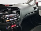 Kia Ceed (2015) 1.6 CRDi, Serv.kniha, Navi - náhled 12