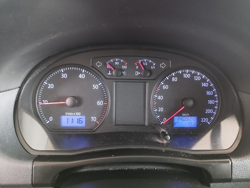 Volkswagen Polo (2007) 1,4i 59KW KLIMA CD EL.VÝ. SER. - fotka 20 z 38