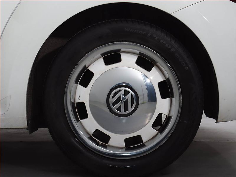 Volkswagen Beetle (2014) 1.4 TSI, Serv.kniha, Tempomat - fotka 15 z 19