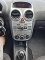 Opel Corsa 1.2 63kW 2.majitel ČR - náhled 14