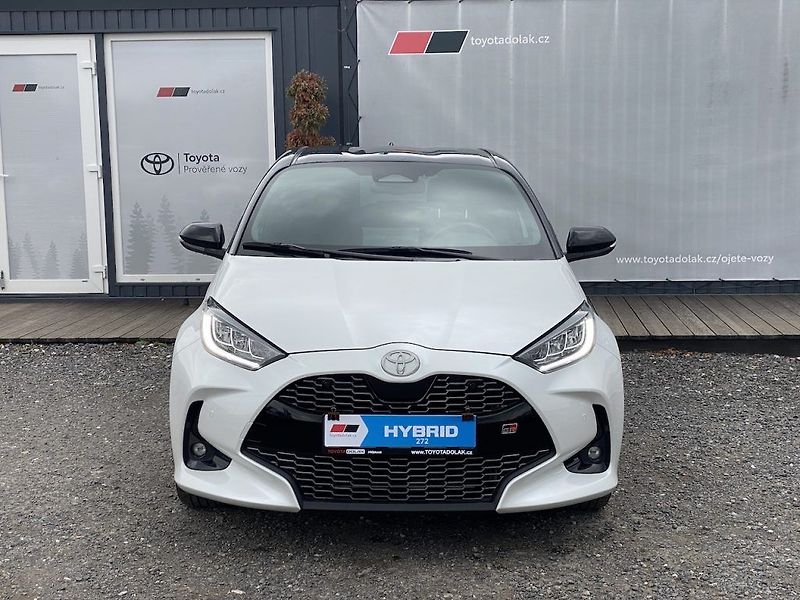 Toyota Yaris 1.5HEV 130, ČR, GR Sport, DPH - fotka 3 z 18