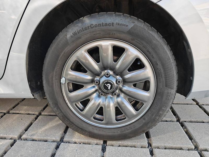 Škoda Octavia Ambition 6MP 2,0TDI - fotka 19 z 21