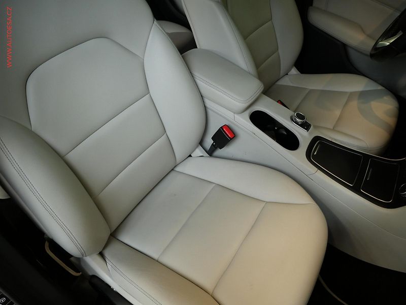 Mercedes-Benz Třídy B (2014) 2.2 CDi 4Matic B200, AT, LED - fotka 10 z 22