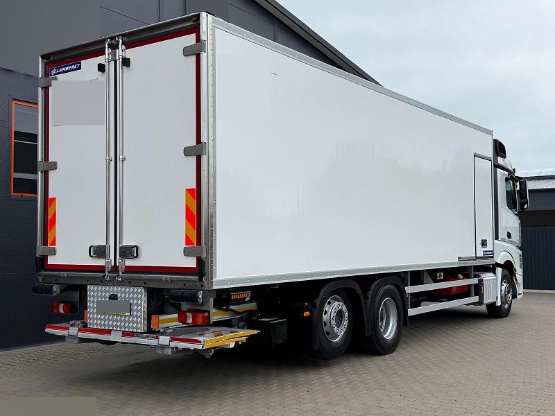 Mercedes-Benz Actros (2021) 2545 6x2 chlaďák EURO 6 - fotka 6 z 23