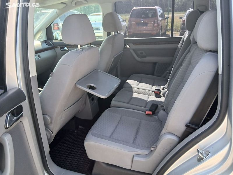 Volkswagen Touran 1.4 TSI, ALU, - fotka 20 z 30