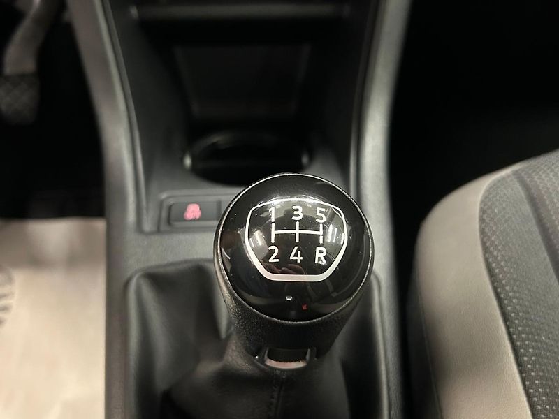 Volkswagen up! (2017) 1.0 ECO Záruka - fotka 15 z 18