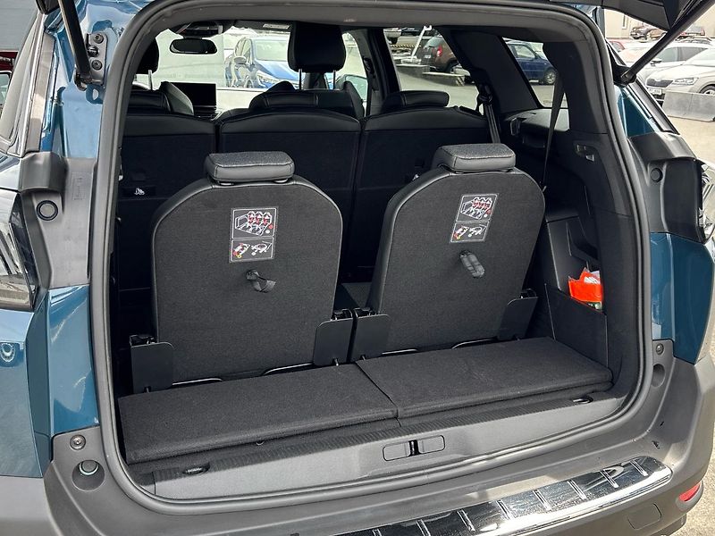 Peugeot 5008 Allure Pack - fotka 29 z 30