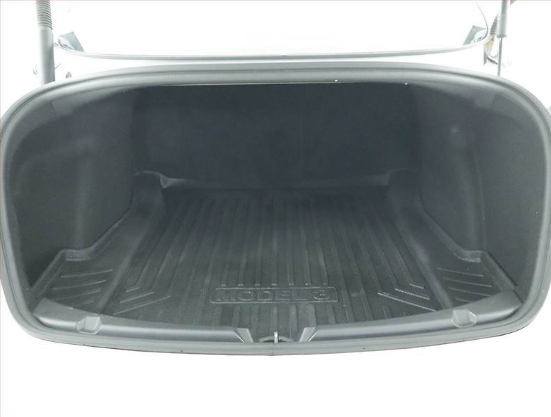 Tesla Model 3 (2022) Long Range 4WD 79kWh, SoH 90% - fotka 14 z 23