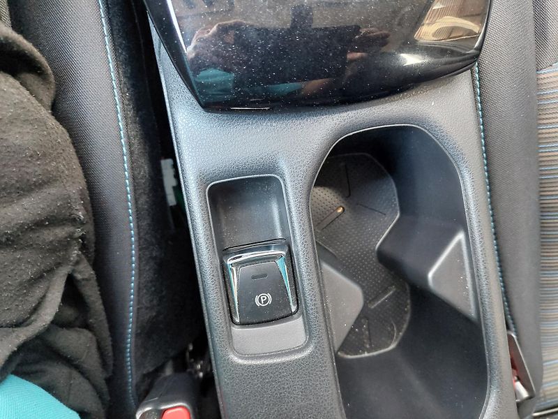 Nissan Leaf (2021) ZE1 N-Connecta  Option-DPH - fotka 21 z 47