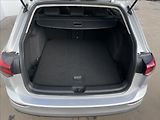 Volkswagen Golf 1,5 eTSI DSG Life ACC  Variant - náhled 23
