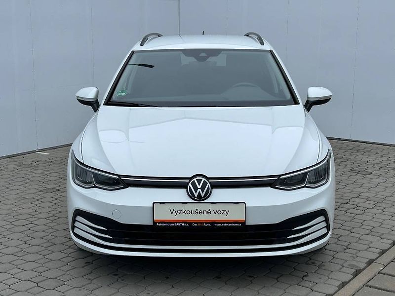 Volkswagen Golf Life 6G 1,0TSi - fotka 4 z 24