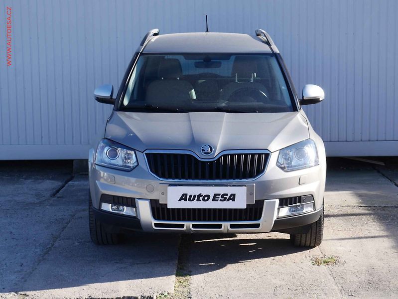 Škoda Yeti (2016) 2.0TDi 4x4, navi, xenon, kůže - fotka 2 z 19