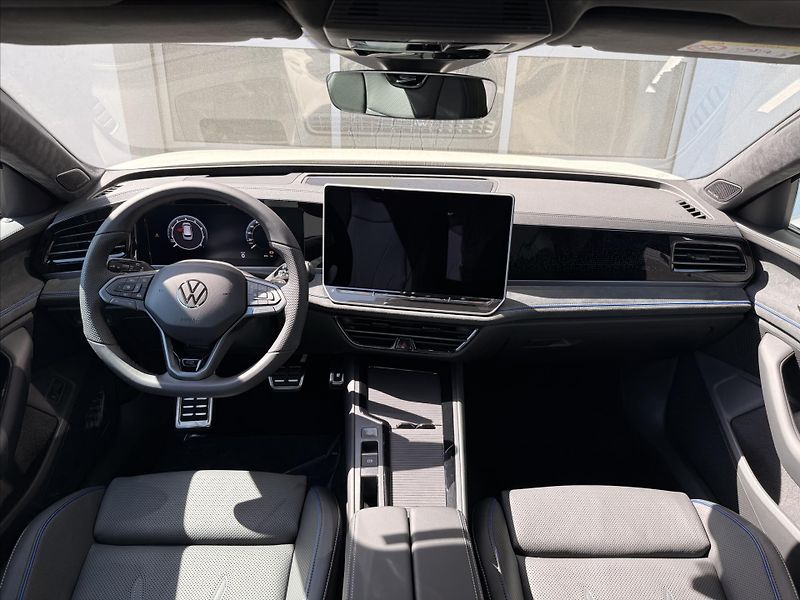 Volkswagen Passat (2026) 2,0 TSI 195kW 7DSG  R-Line Peo - fotka 18 z 23
