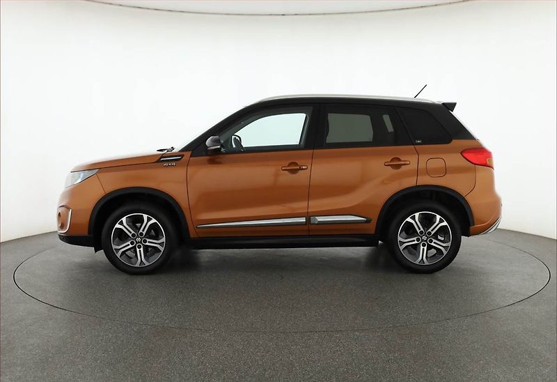 Suzuki Vitara (2016) Premium 1.6 DDiS, 4X4 - fotka 3 z 19