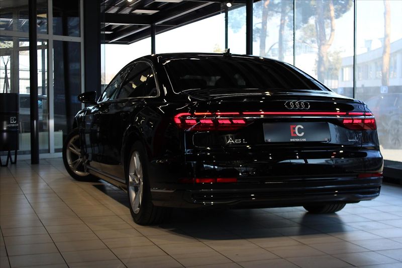 Audi A8 L 50 TDi quattro Tiptronic Tou - fotka 30 z 33