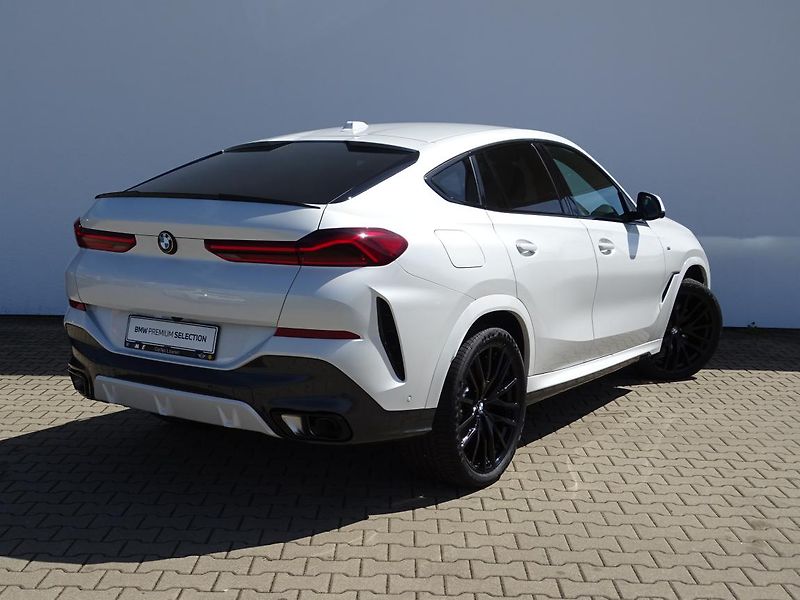 BMW X6 xDrive30d - fotka 3 z 7
