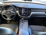 Volvo XC60 D4 AWD MOMENTUM - náhled 10