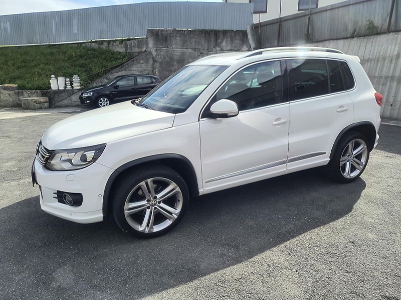 Volkswagen Tiguan (2013) 2.0 TDI 4X4 DSG 130KW R-LINE  - fotka 3 z 53