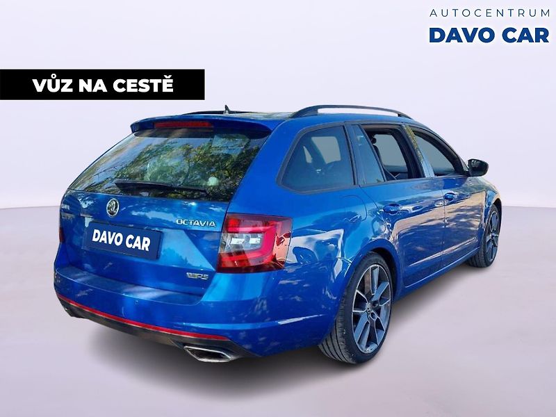 Škoda Octavia 2,0 TSI RS 169kW Challenge Mat - fotka 2 z 10