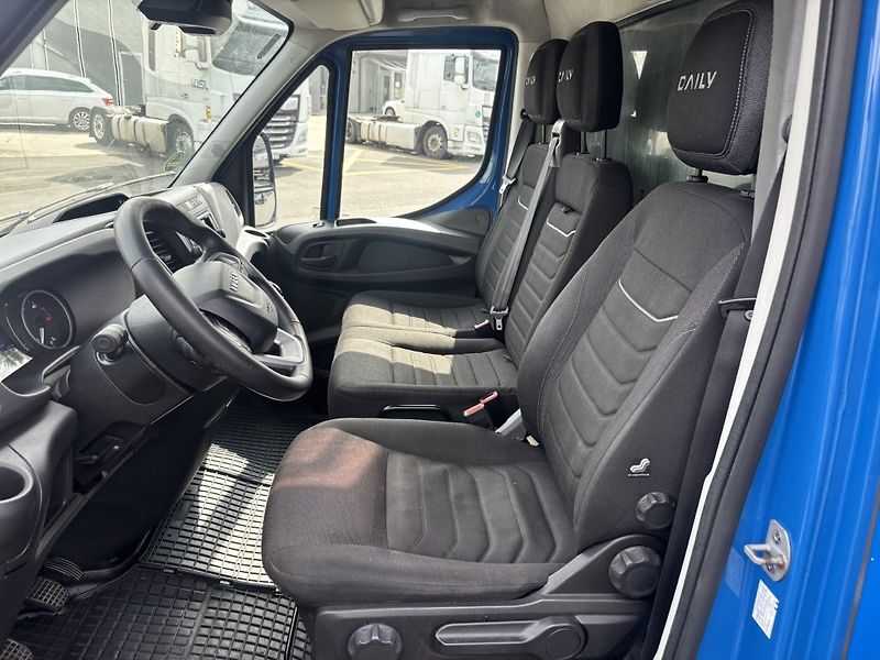 Iveco Daily 35S18 EURO 6 - fotka 17 z 17