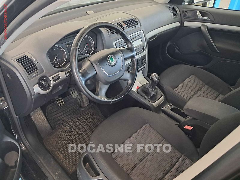 Škoda Octavia (2012) 1.2TSI, ČR, servis.kniha, AC - fotka 3 z 3