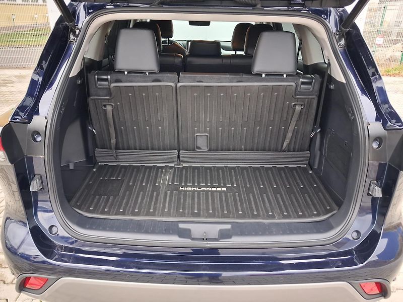 Toyota Highlander 2.5 HSD e-CVT AWD Executive - fotka 11 z 29