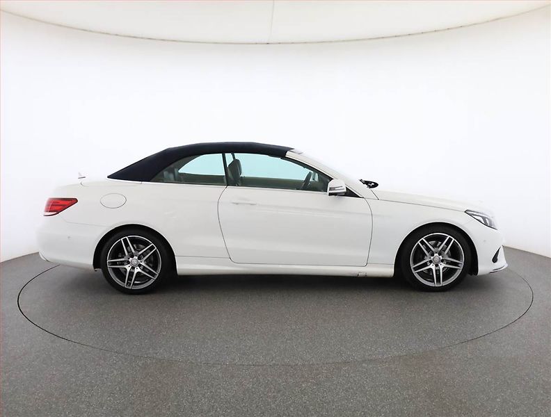 Mercedes-Benz Třídy E (2014) E 250 BlueTEC, Automat, Kůže - fotka 22 z 22