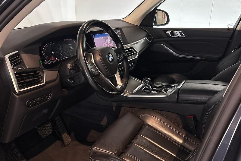 BMW X5 xDrive30d - fotka 6 z 12