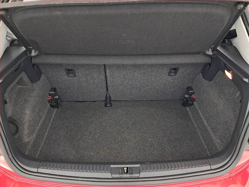 Volkswagen Polo (2010) 1.2 12V - fotka 13 z 14