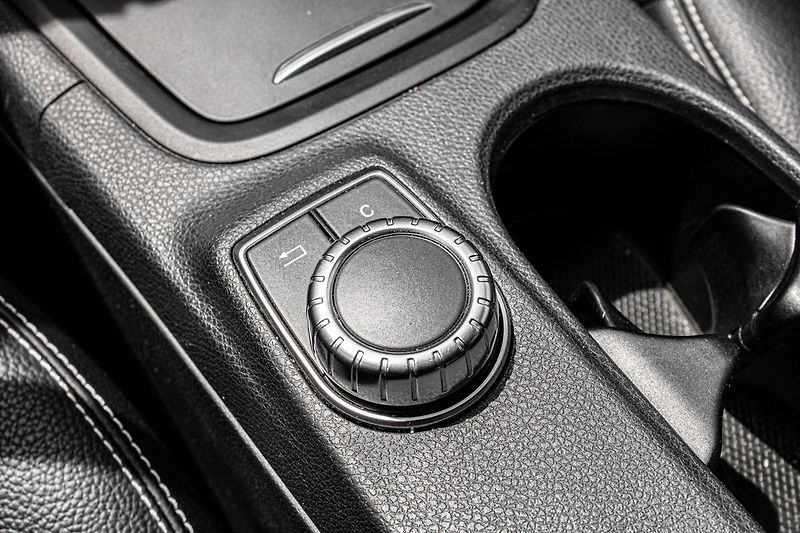 Mercedes-Benz Třídy B - fotka 27 z 34