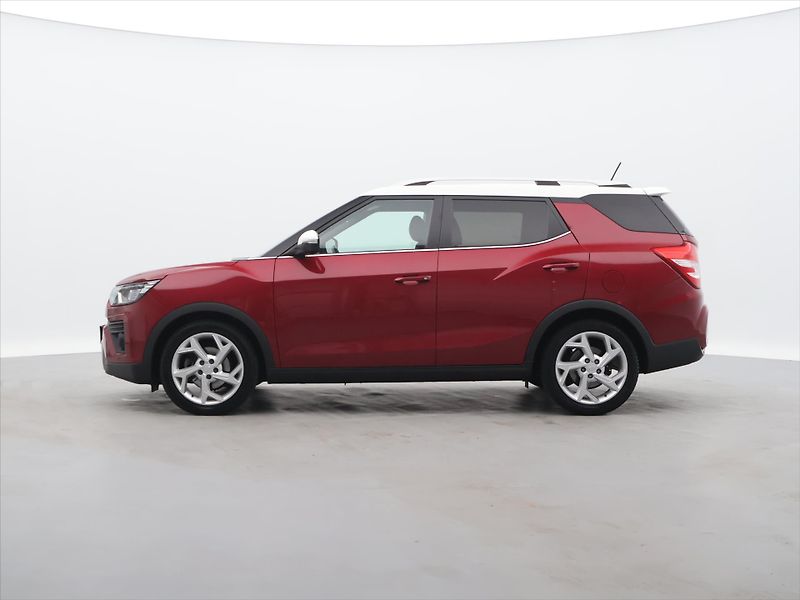 SsangYong Tivoli 1,5 T-GDI 120kW Grand Automat - fotka 4 z 33